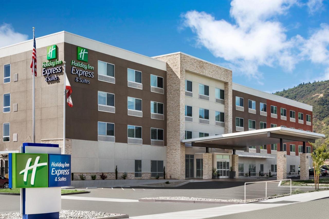 Holiday Inn Express & Suites - Ukiah By Ihg Exterior foto